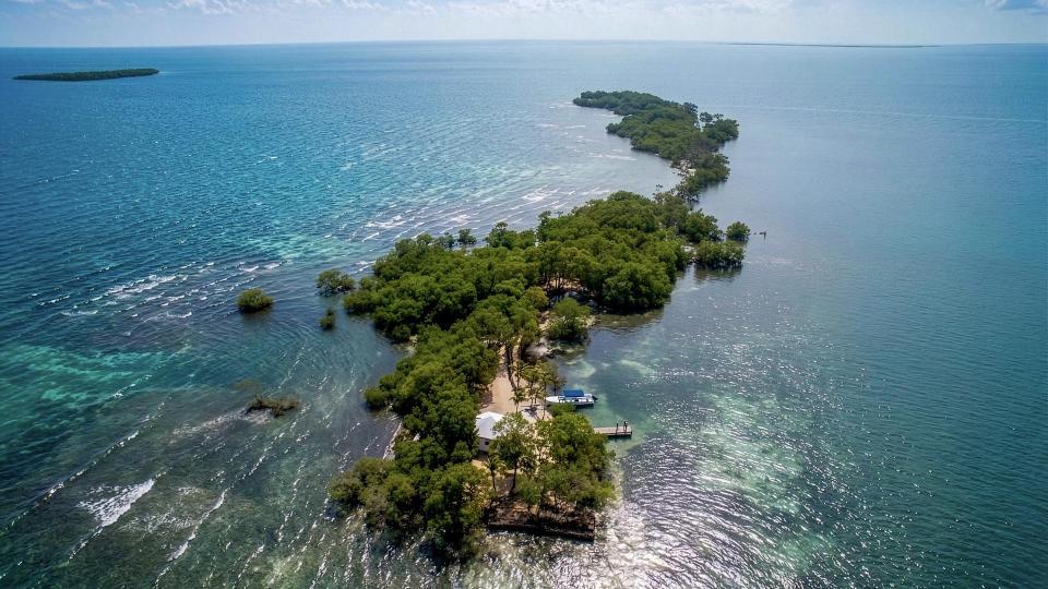 South Saddle Caye – Private island in Belize, Central America