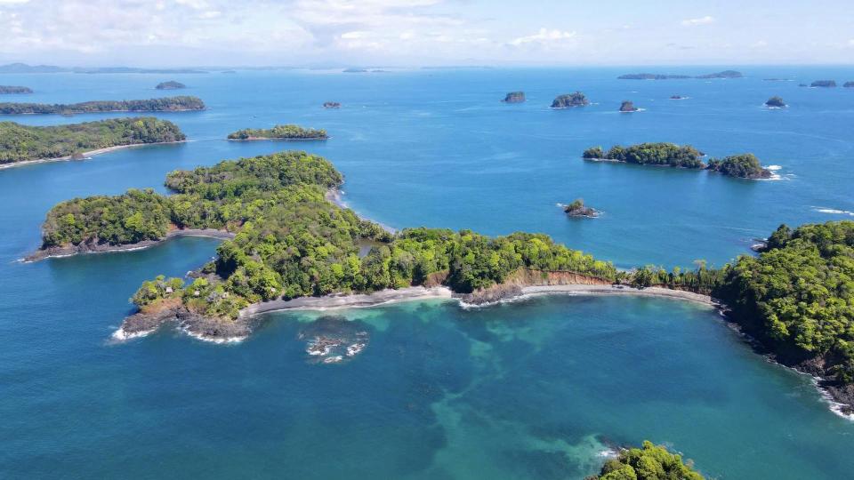 Gulf of Chiriquí Private Island Package – Private island in Panama, Central America