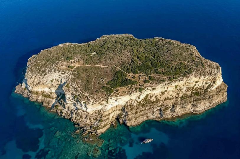 Santorini Island – Private island in Greece, Europe