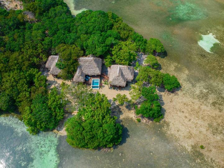 Sapodilla Private Island – Private island in Belize, Central America