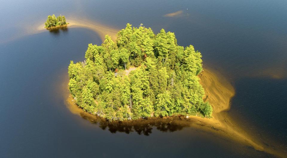 Duck Island – Private island in Maine, United States