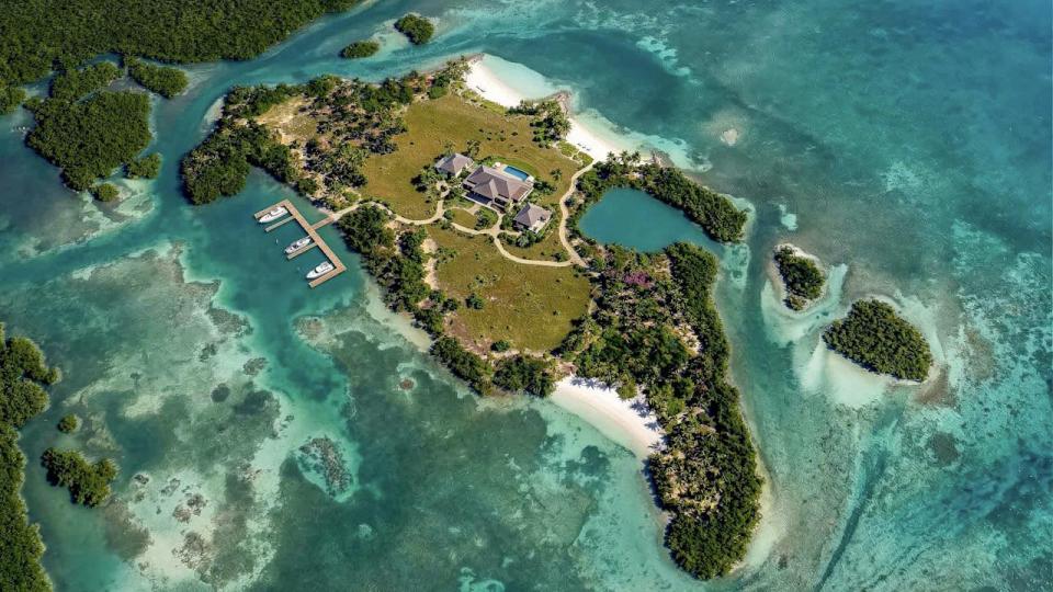 Manatee Caye – Private island in Belize, Central America