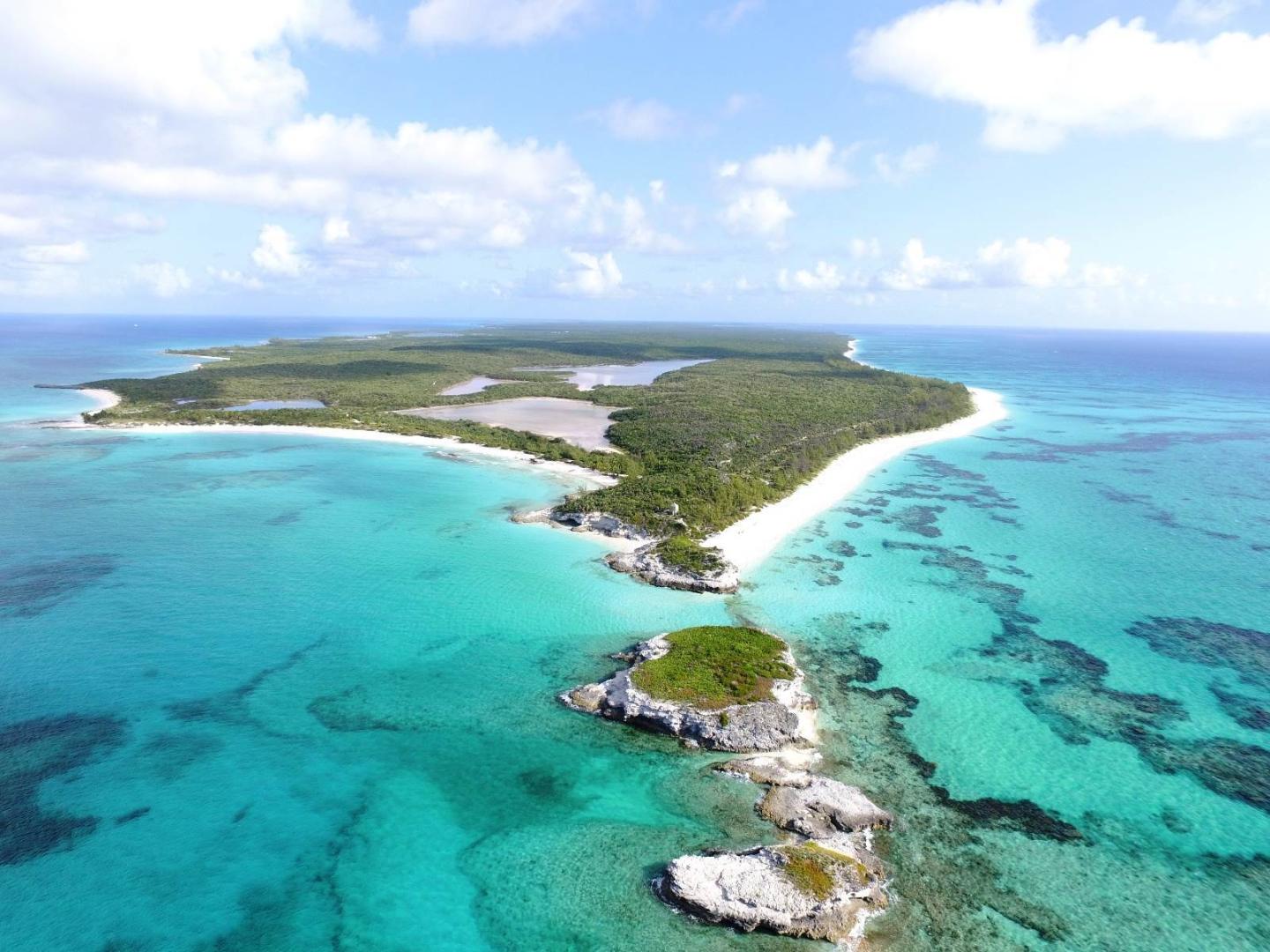 Private islands for sale in The Exumas, Caribbean, Bahamas