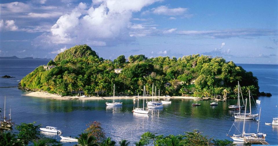 2 private islands for rent in SVG, Caribbean