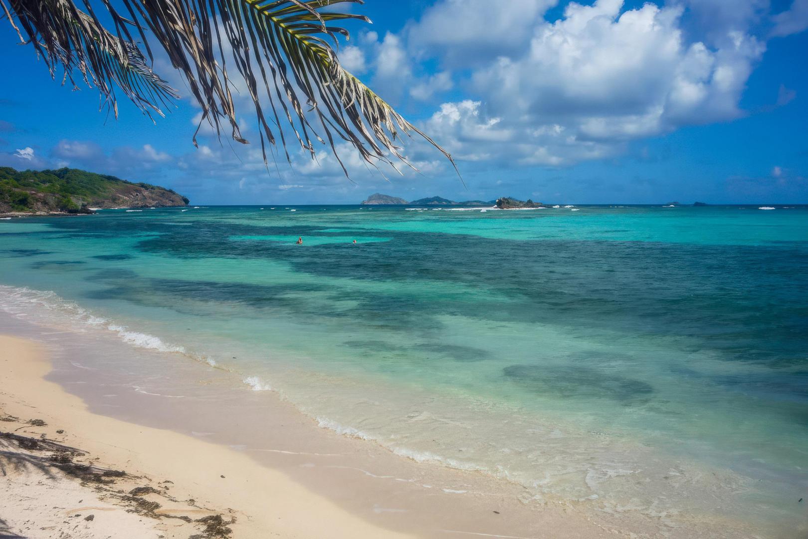 Isle a Quatre – Private island in SVG, Caribbean