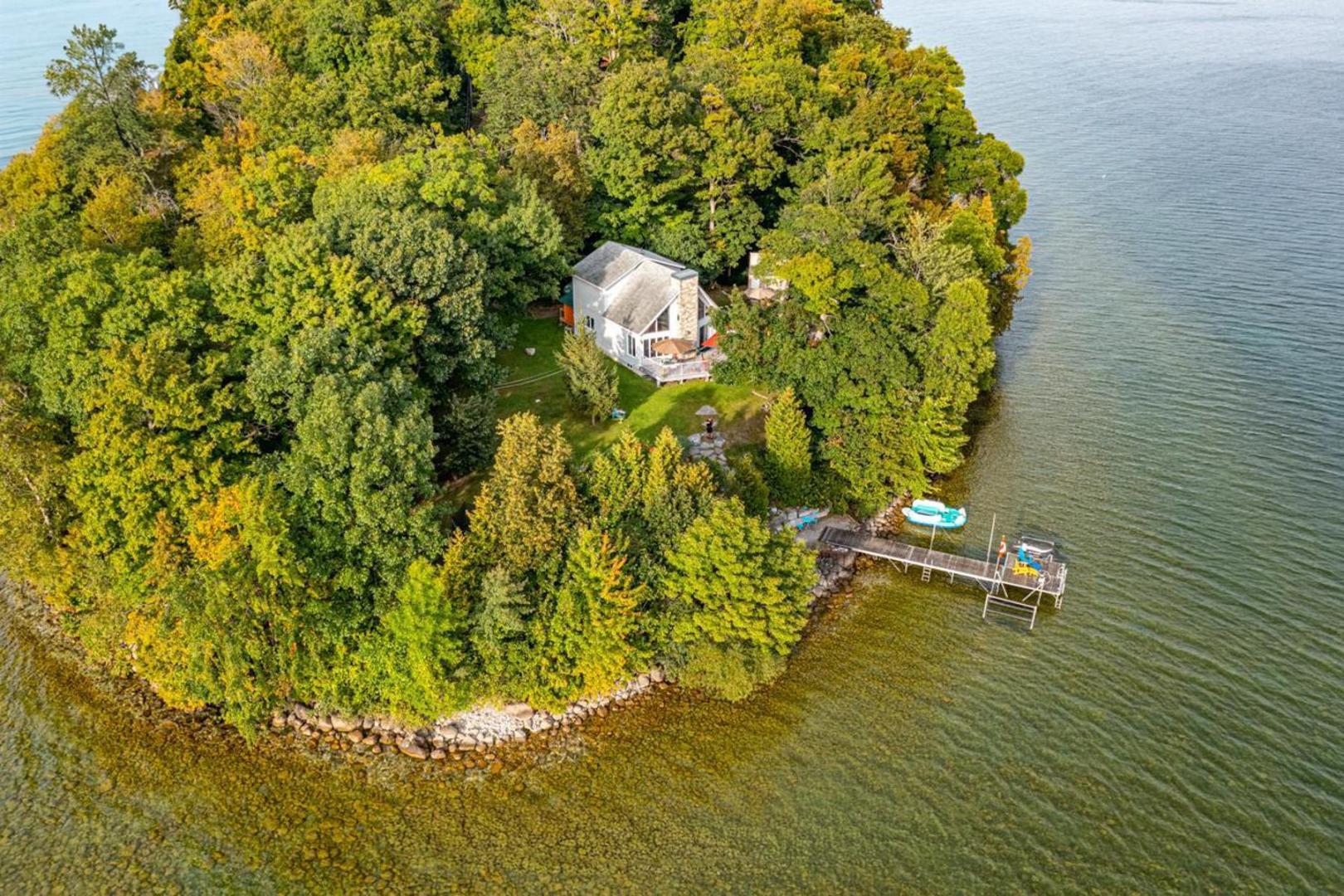 Grape Island Sanctuary – Private island in Ontario, Canada